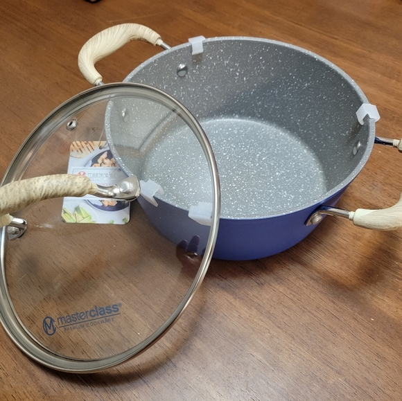 Masterclass Premium Cookware 8" Casserole 2.3 QT Cobalt Blue - Picture 4 of 8